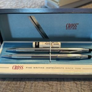 Cross Chrome Pen Set With Extra Lead. EUC